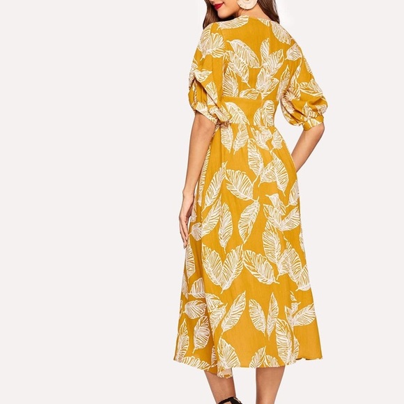 Host Pick! Leaves Print Split V-neck Dress - Picture 5 of 5